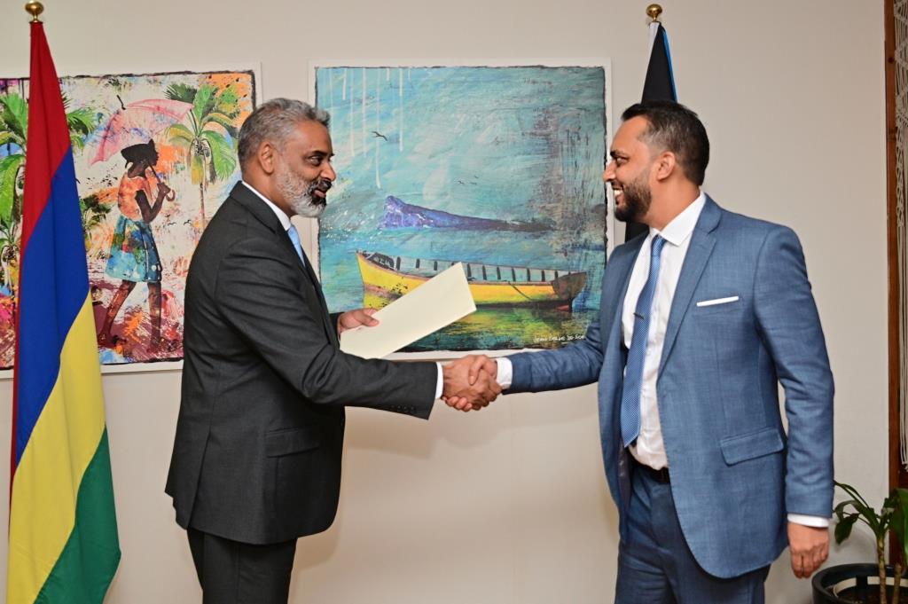 New Consul General and Honorary Consuls handed over Letter of Exequatur